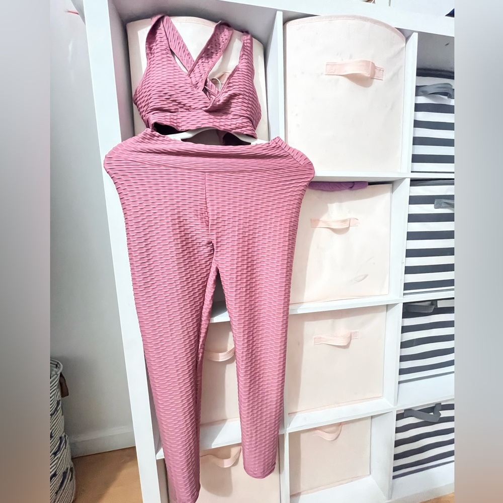 Set deportivos pink color size xs new with tags